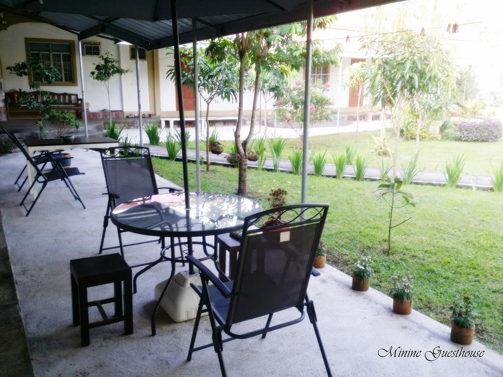 Minine Guesthouse Silang Exterior photo