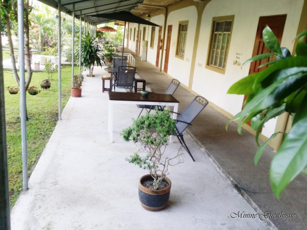 Minine Guesthouse Silang Exterior photo